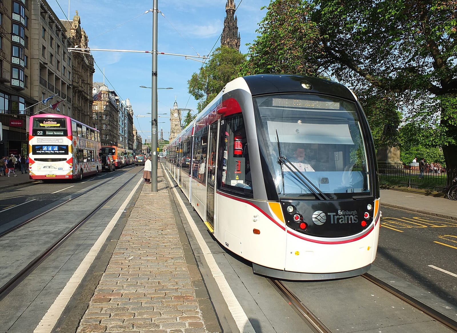 Edinburgh — Getting Around Edinburgh